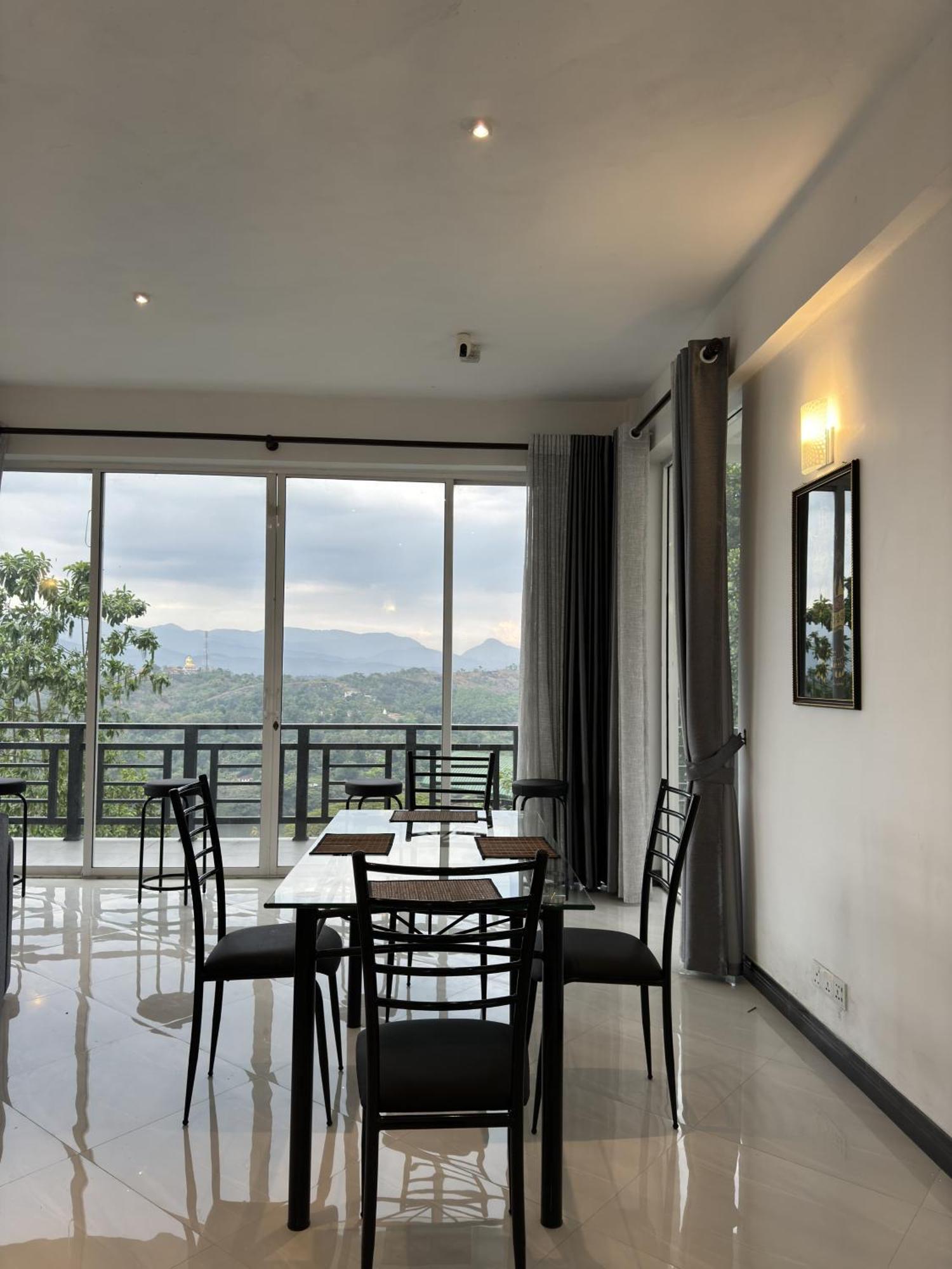 Dream House Residence Канди Экстерьер фото